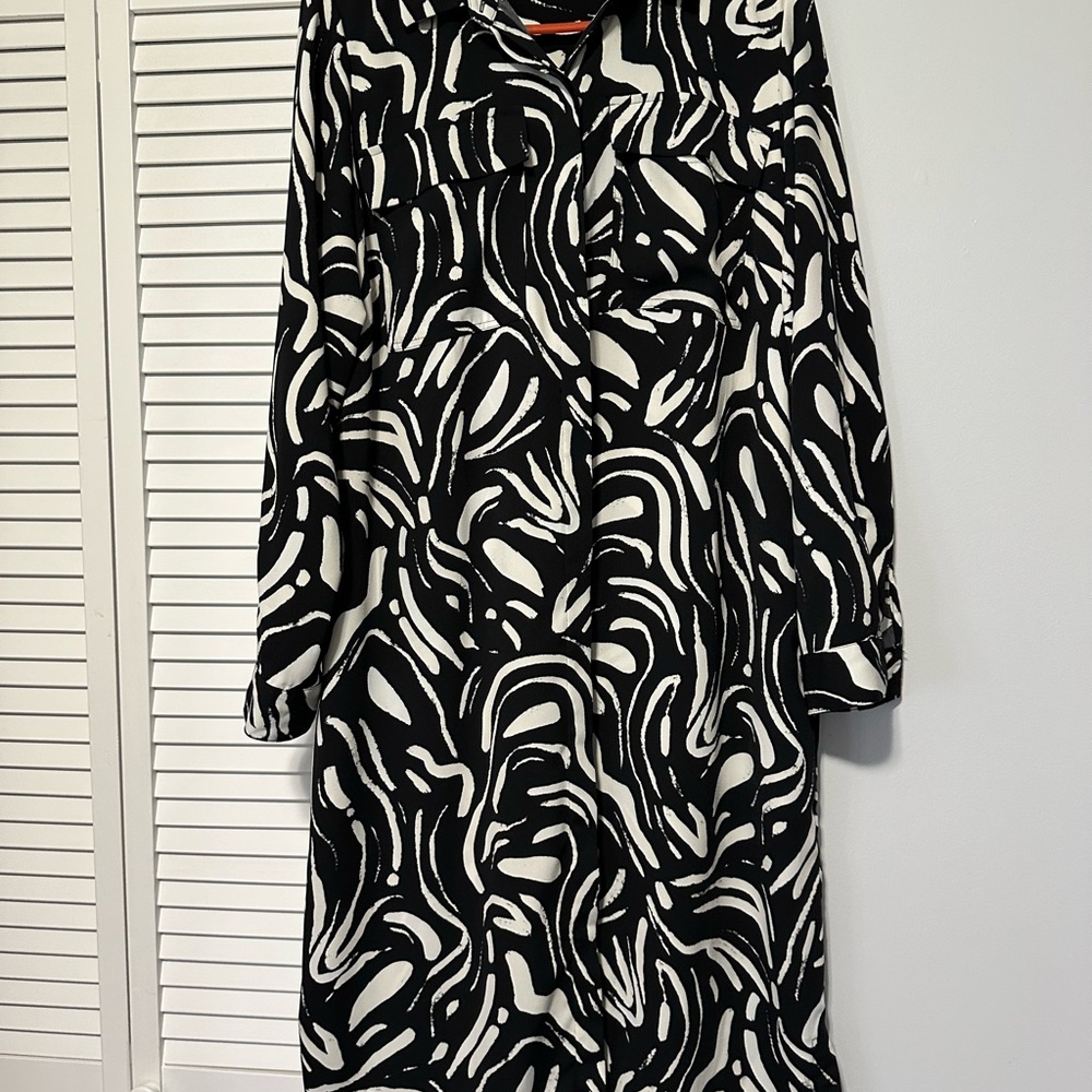 Nine West Black and White Abstract Long Sleeve Dress
